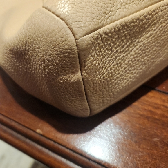 Coach Beige and Yellow Leather Handbag - Picture 4 of 6